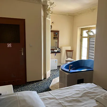 Hotel Venecia Palace Michałowice Zewnętrze zdjęcie