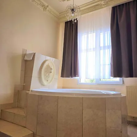 Hotel Venecia Palace Michałowice Zewnętrze zdjęcie