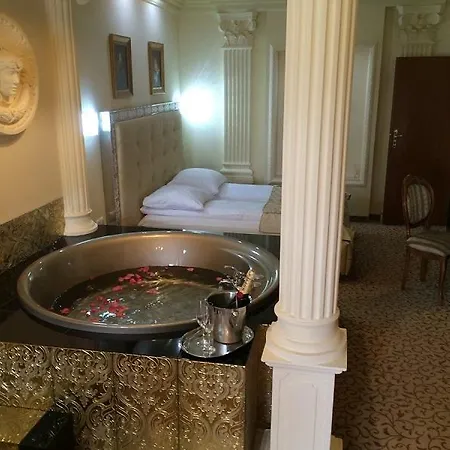 Hotel Venecia Palace Michałowice Zewnętrze zdjęcie
