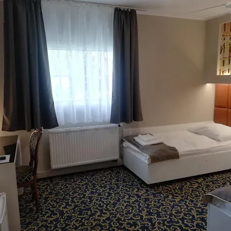 Hotel Venecia Palace Michałowice Zewnętrze zdjęcie