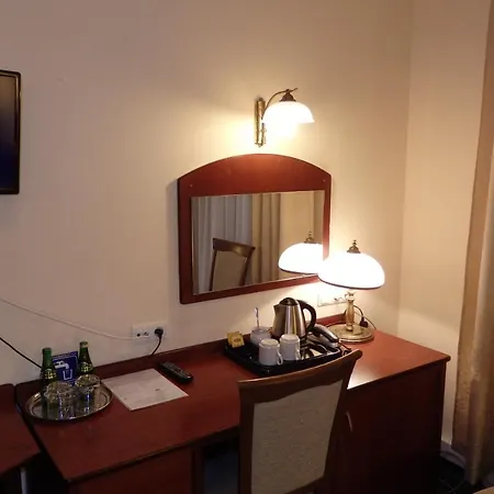Hotel Venecia Palace Michałowice Zewnętrze zdjęcie