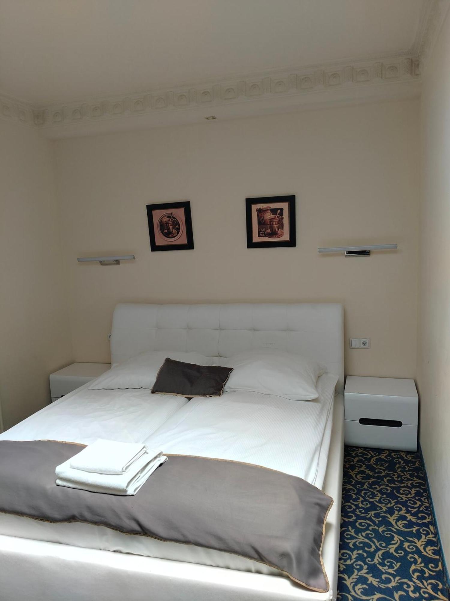 Venecia Palace Hotel 3*